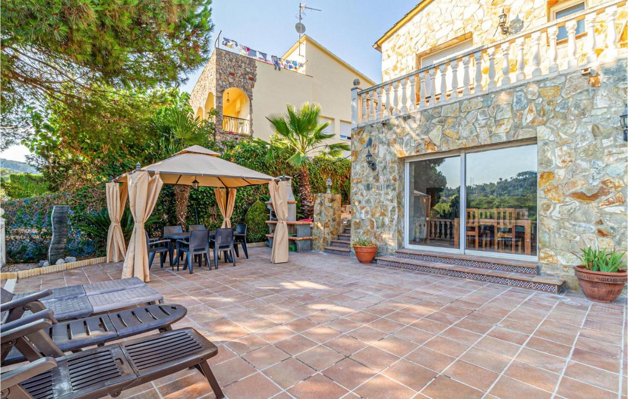 Stunning Home In Palafolls Exterior photo